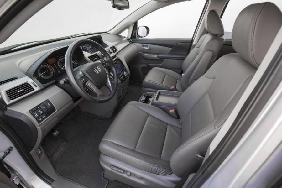  Honda Odyssey Special Edition 2016 года  (фото 9 из 14)